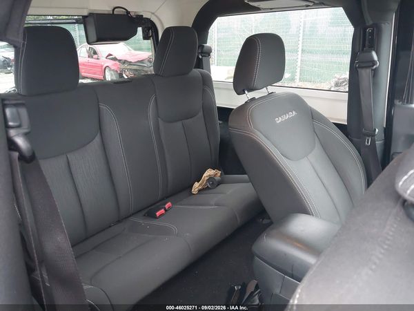 2017 JEEP WRANGLER SAHARA 4X4 — I8