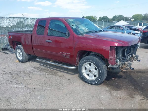 2013 CHEVROLET SILVERADO 1500 LT — I1