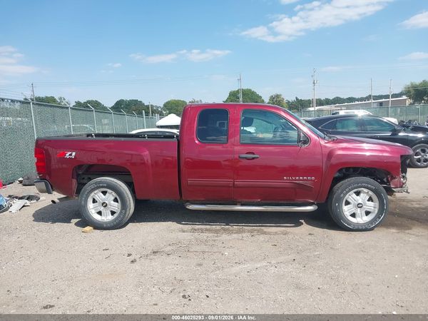 2013 CHEVROLET SILVERADO 1500 LT — I116