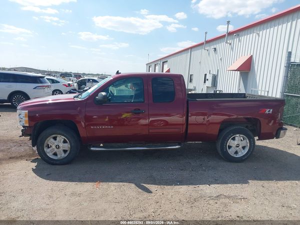 2013 CHEVROLET SILVERADO 1500 LT — I117
