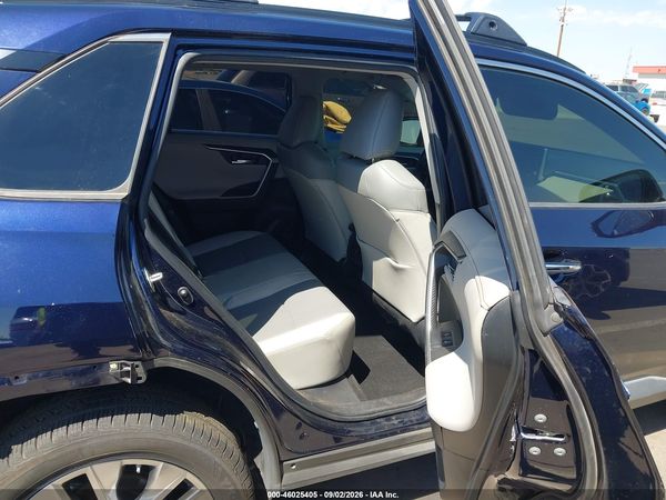 2019 TOYOTA RAV4 LIMITED — I8