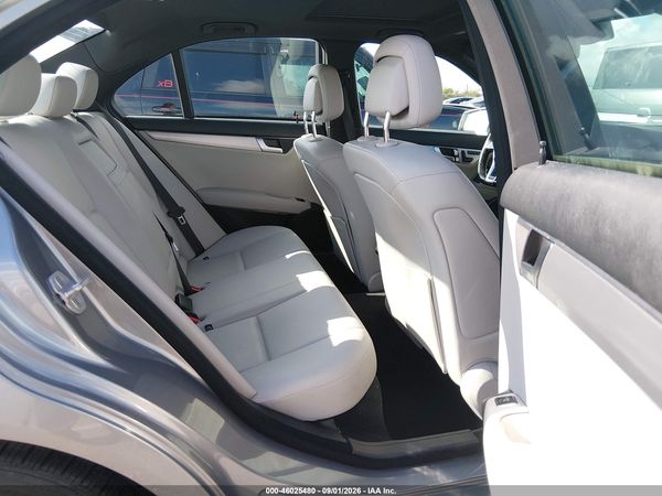 2014 MERCEDES-BENZ C 250 SPORT — I8