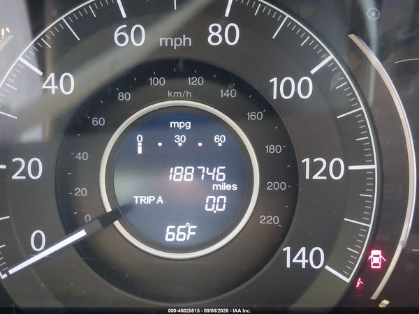 2015 HONDA CR-V LX — I118