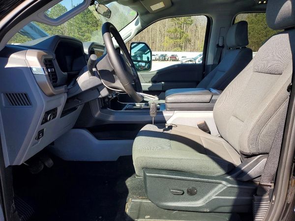 2025 FORD F150 XLT