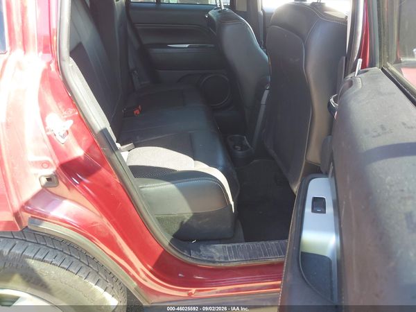 2016 JEEP COMPASS LATITUDE — I8