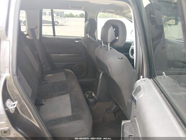 2016 JEEP COMPASS SPORT — I8