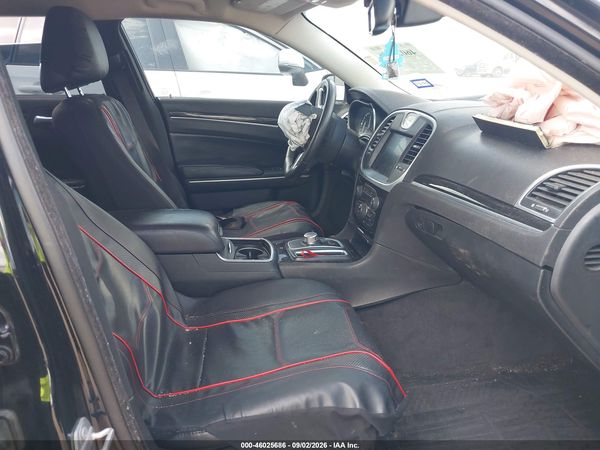 2015 CHRYSLER 300 — I5