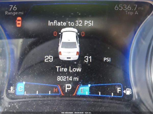 2015 CHRYSLER 300 LIMITED — I118