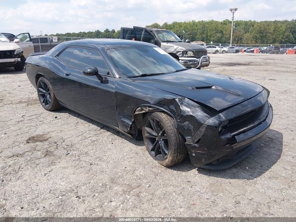 2016 DODGE CHALLENGER SXT — I1