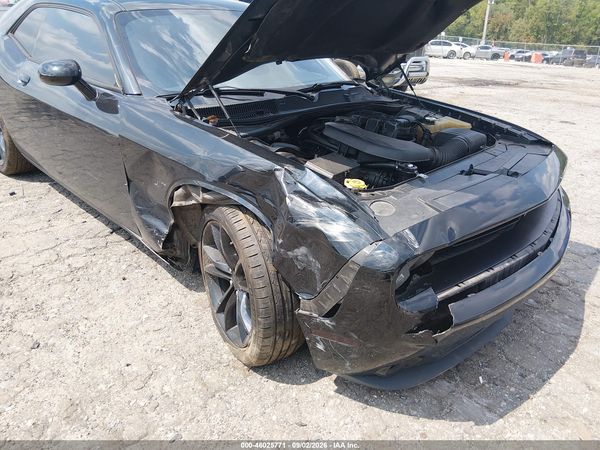 2016 DODGE CHALLENGER SXT — I6