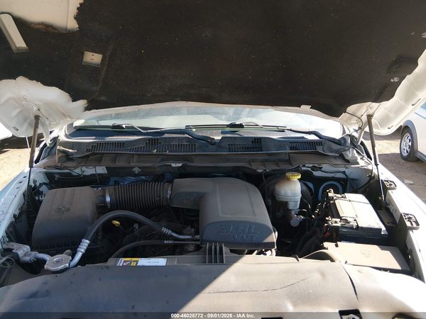 2017 RAM 1500 TRADESMAN  4X4 8' BOX