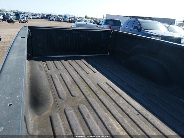 2017 RAM 1500 TRADESMAN  4X4 8' BOX