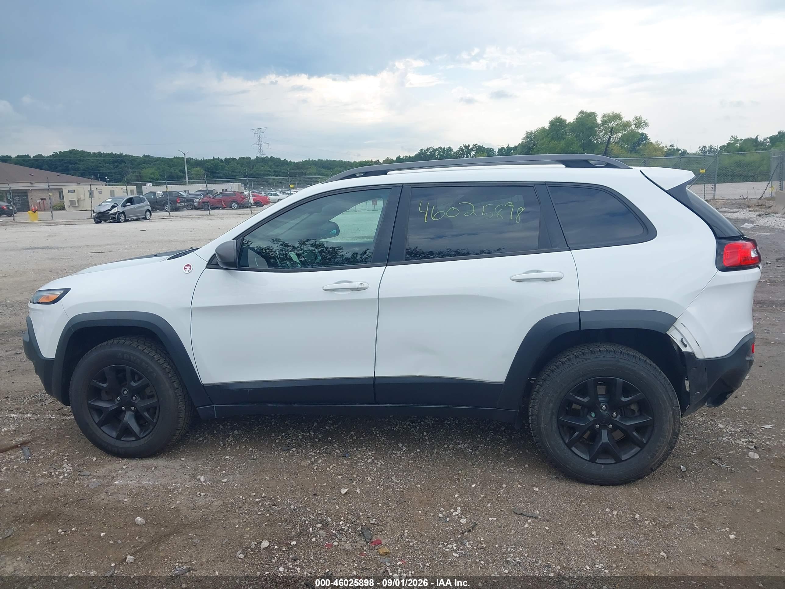 2016 JEEP CHEROKEE TRAILHAWK