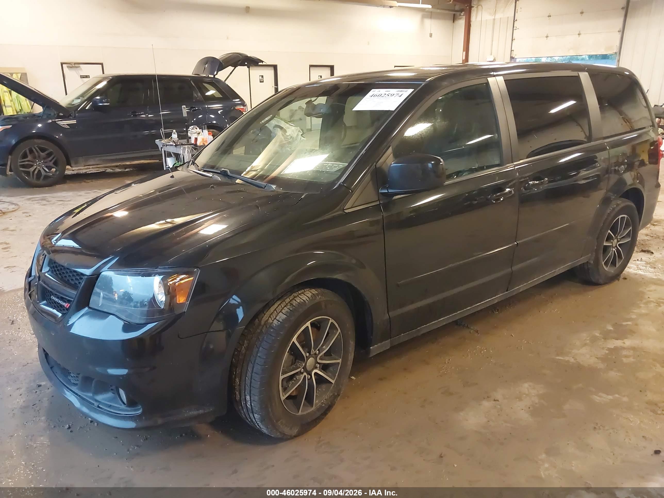 2016 DODGE GRAND CARAVAN SXT — I2