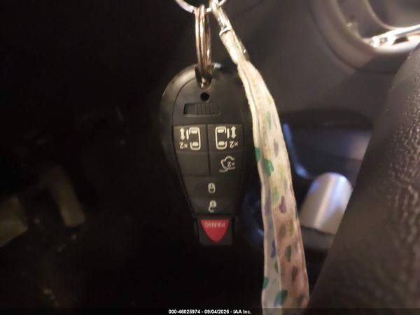2016 DODGE GRAND CARAVAN SXT — I11
