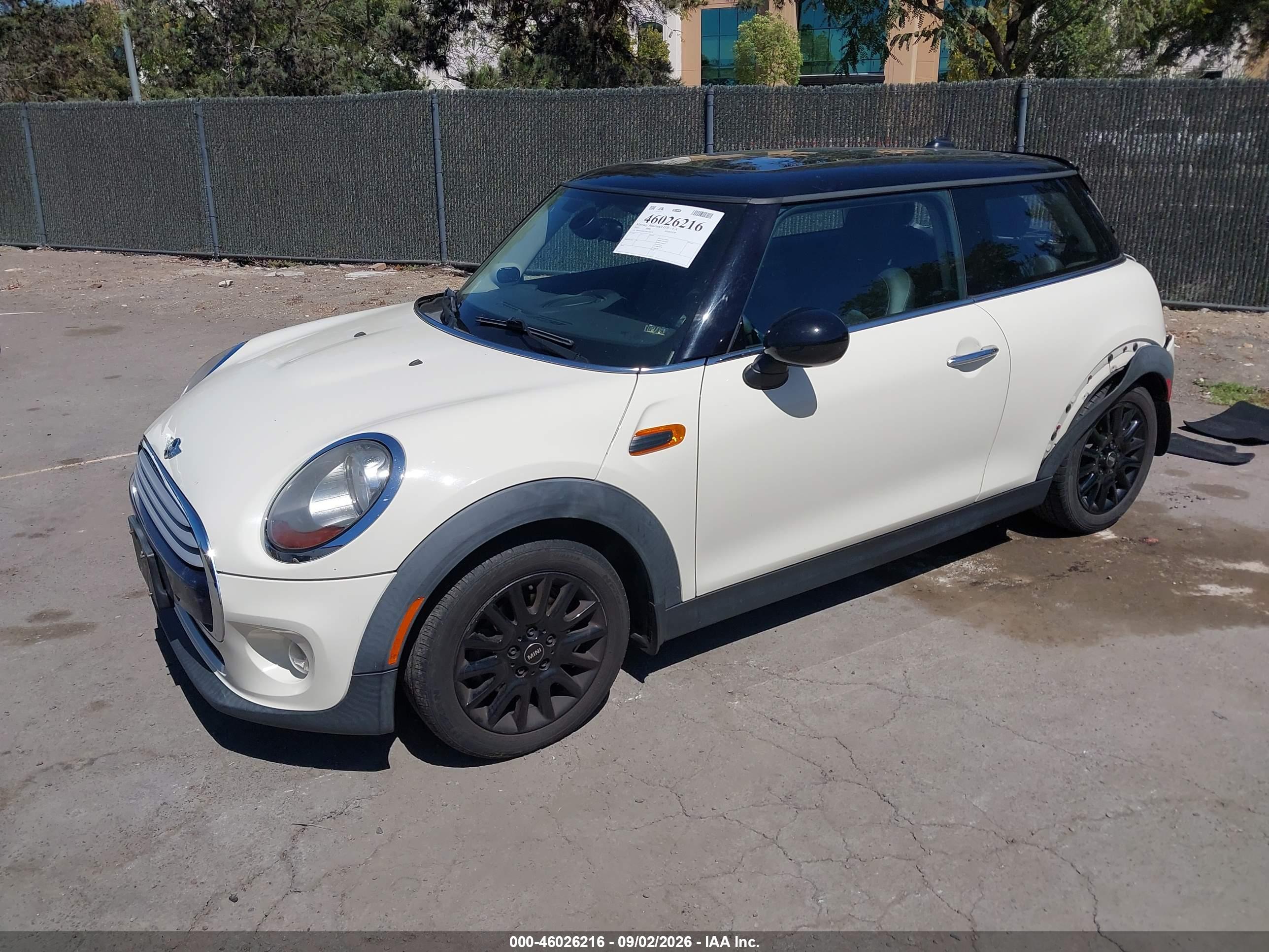 2015 MINI HARDTOP COOPER — I2