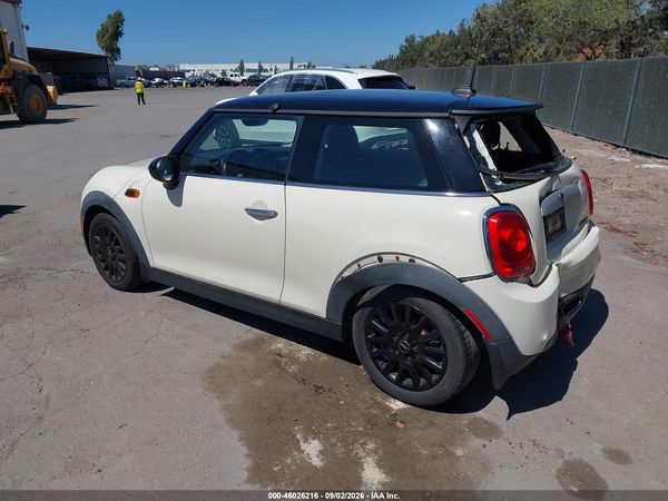 2015 MINI HARDTOP COOPER — I3