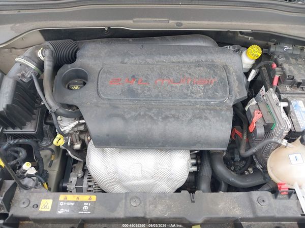 2016 JEEP RENEGADE LATITUDE — I10