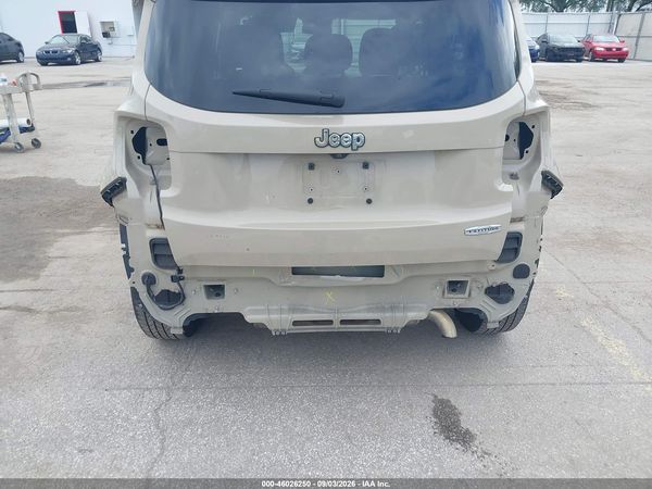 2016 JEEP RENEGADE LATITUDE — I152