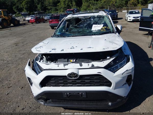 2021 TOYOTA RAV4 XLE — I6