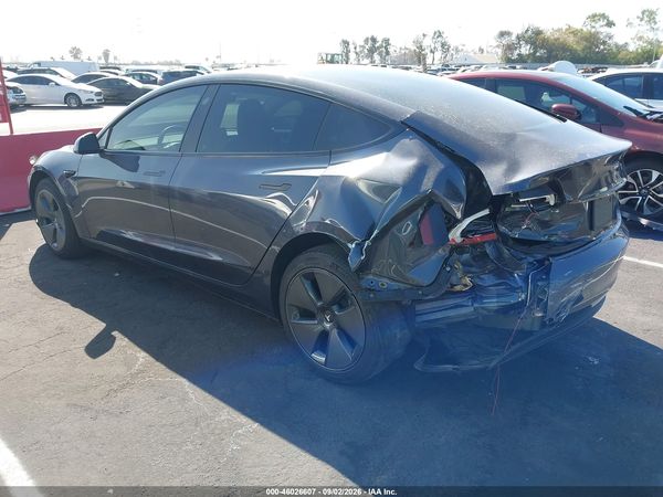 2021 TESLA MODEL 3 — I3