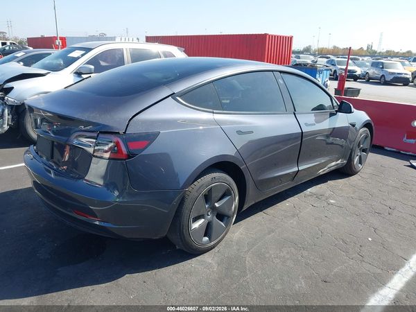 2021 TESLA MODEL 3 — I4