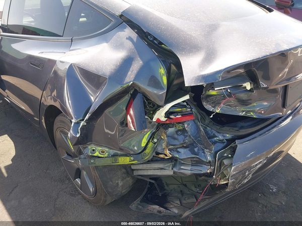 2021 TESLA MODEL 3 — I6
