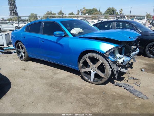 2015 DODGE CHARGER SXT — I1