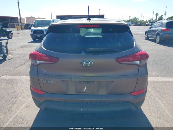 2016 HYUNDAI TUCSON SE