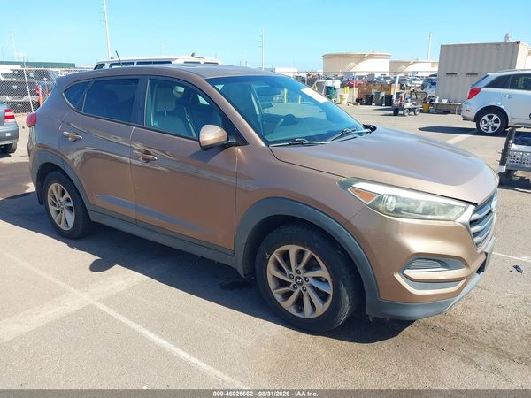 2016 HYUNDAI TUCSON SE