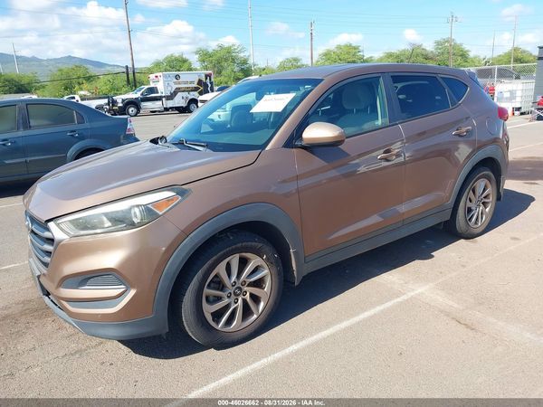 2016 HYUNDAI TUCSON SE