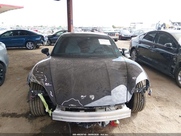2021 PORSCHE TAYCAN — I6