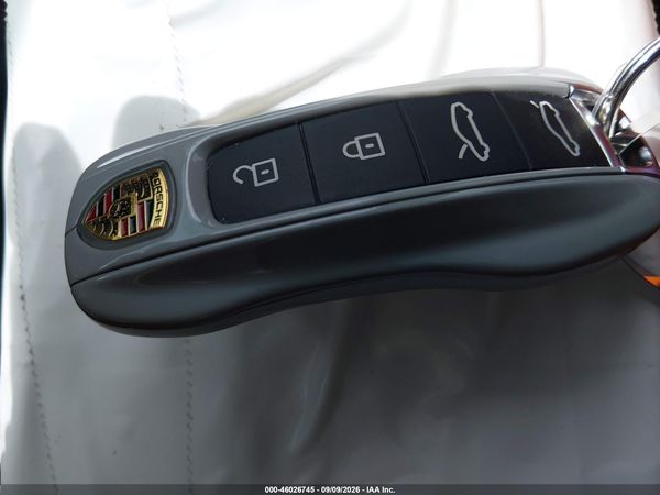2021 PORSCHE TAYCAN — I11