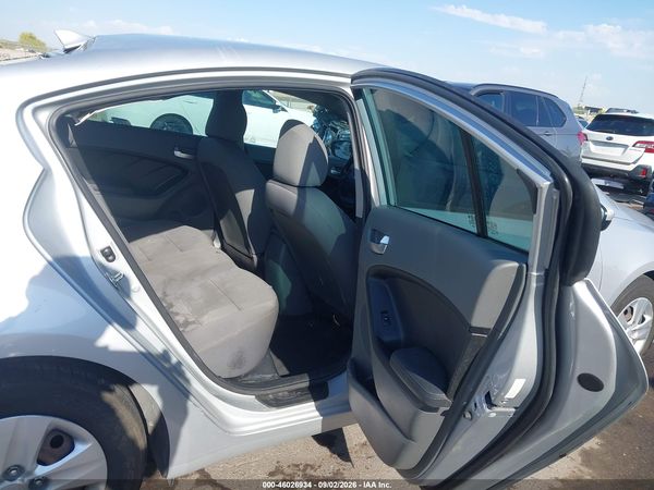 2017 KIA FORTE LX — I8