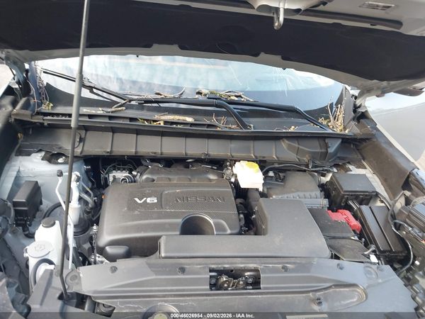 2022 NISSAN PATHFINDER PLATINUM 4WD — I10