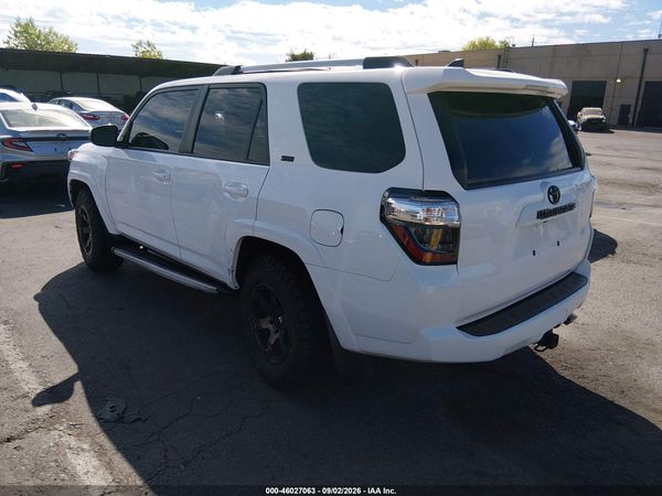 2022 TOYOTA 4RUNNER SR5 — I3
