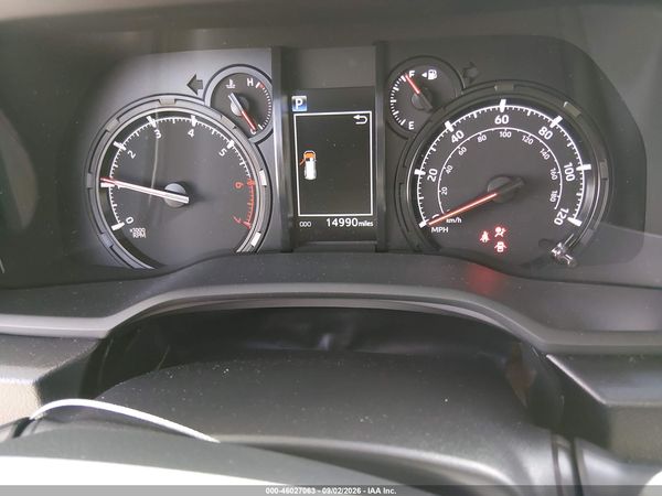 2022 TOYOTA 4RUNNER SR5 — I7
