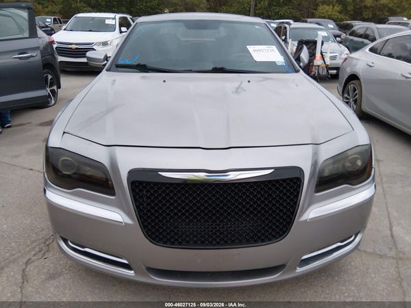 2013 CHRYSLER 300 MOTOWN — I6