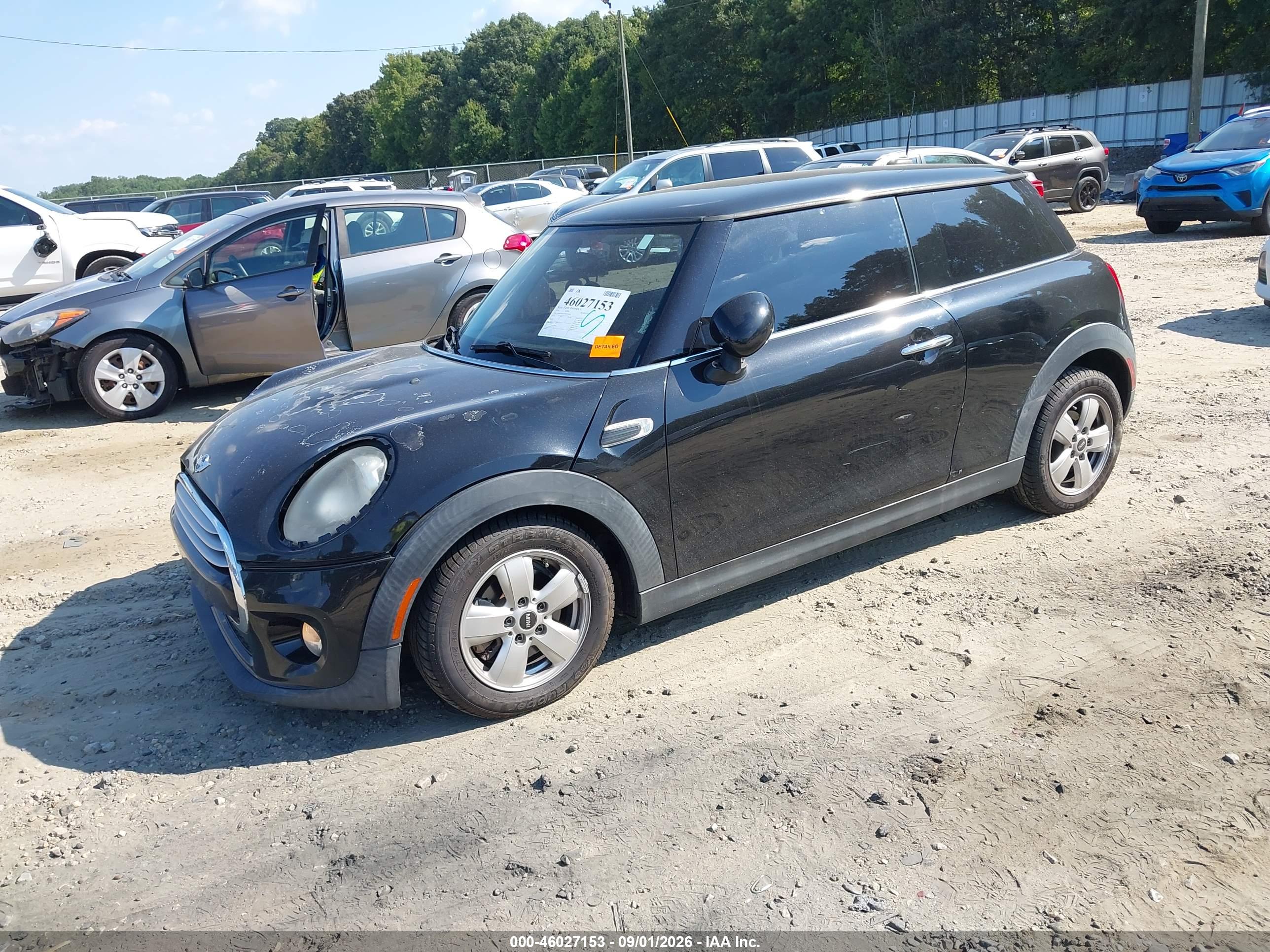 2014 MINI HARDTOP COOPER — I2