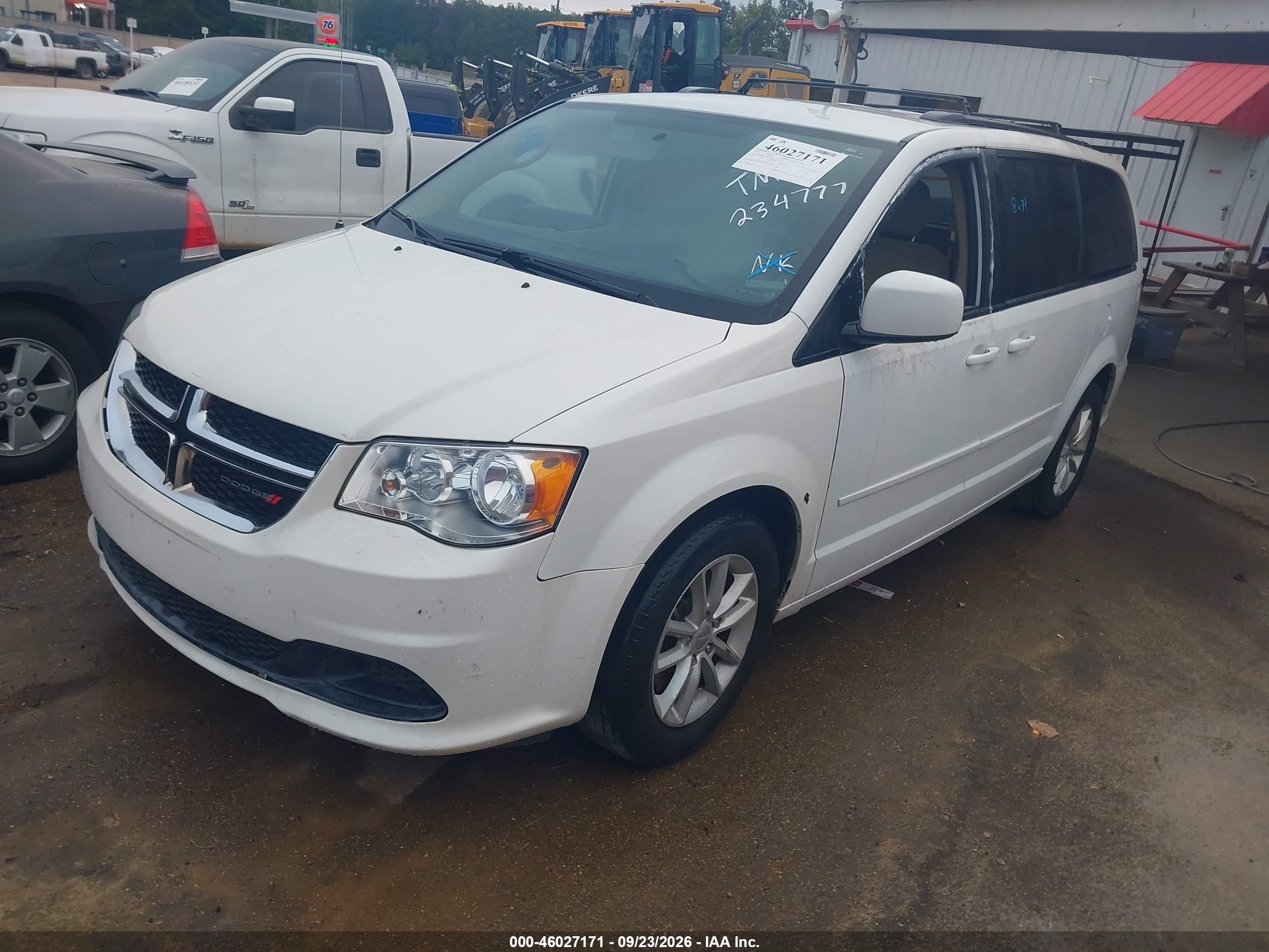 2016 DODGE GRAND CARAVAN SXT — I2