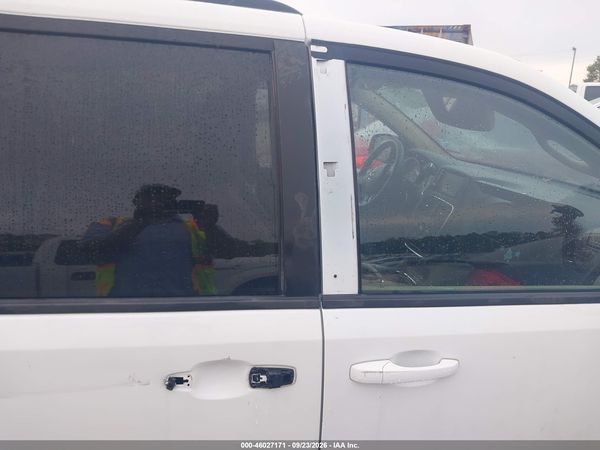 2016 DODGE GRAND CARAVAN SXT — I153