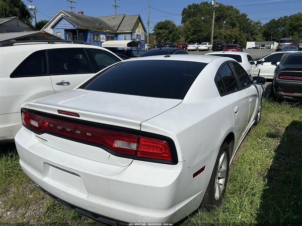 2013 DODGE CHARGER SE
