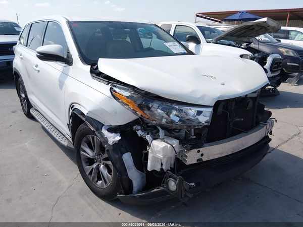 2016 TOYOTA HIGHLANDER LE PLUS V6 — I1