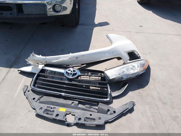 2016 TOYOTA HIGHLANDER LE PLUS V6 — I13