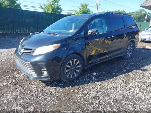 2018 TOYOTA SIENNA — I2