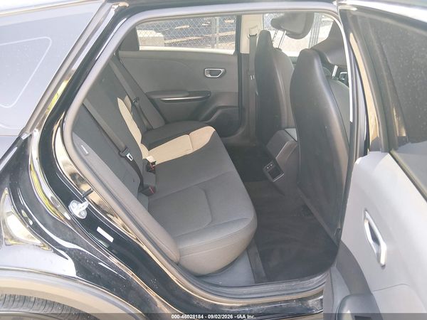 2025 KIA K4 LX — I8