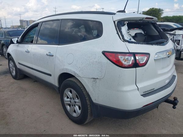 2016 CHEVROLET TRAVERSE LS — I3