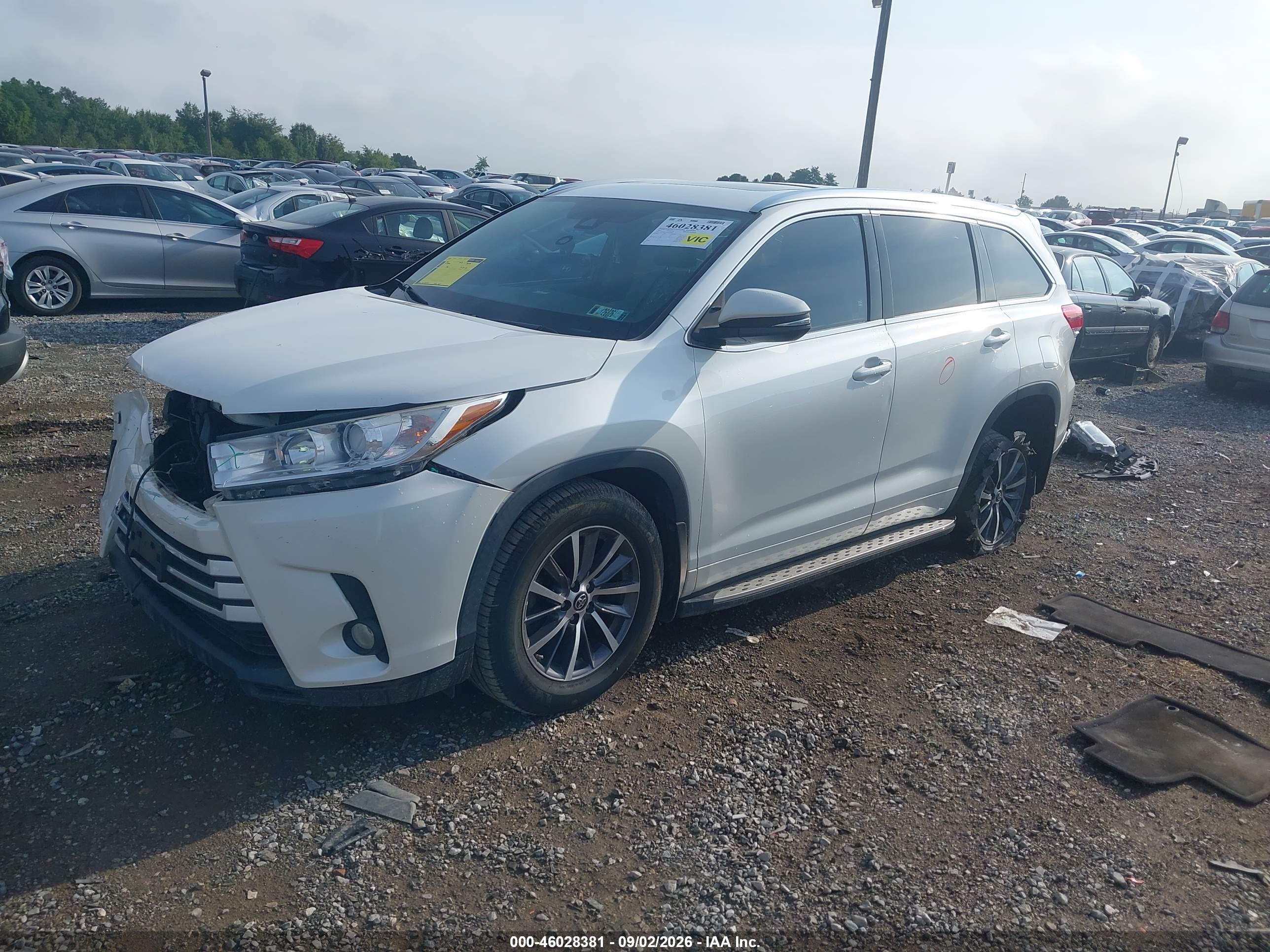 2017 TOYOTA HIGHLANDER XLE — I2