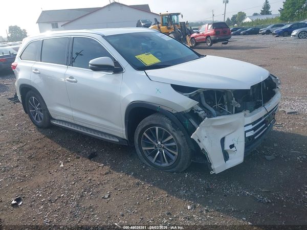 2017 TOYOTA HIGHLANDER XLE — I1