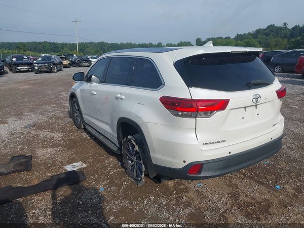 2017 TOYOTA HIGHLANDER XLE — I3